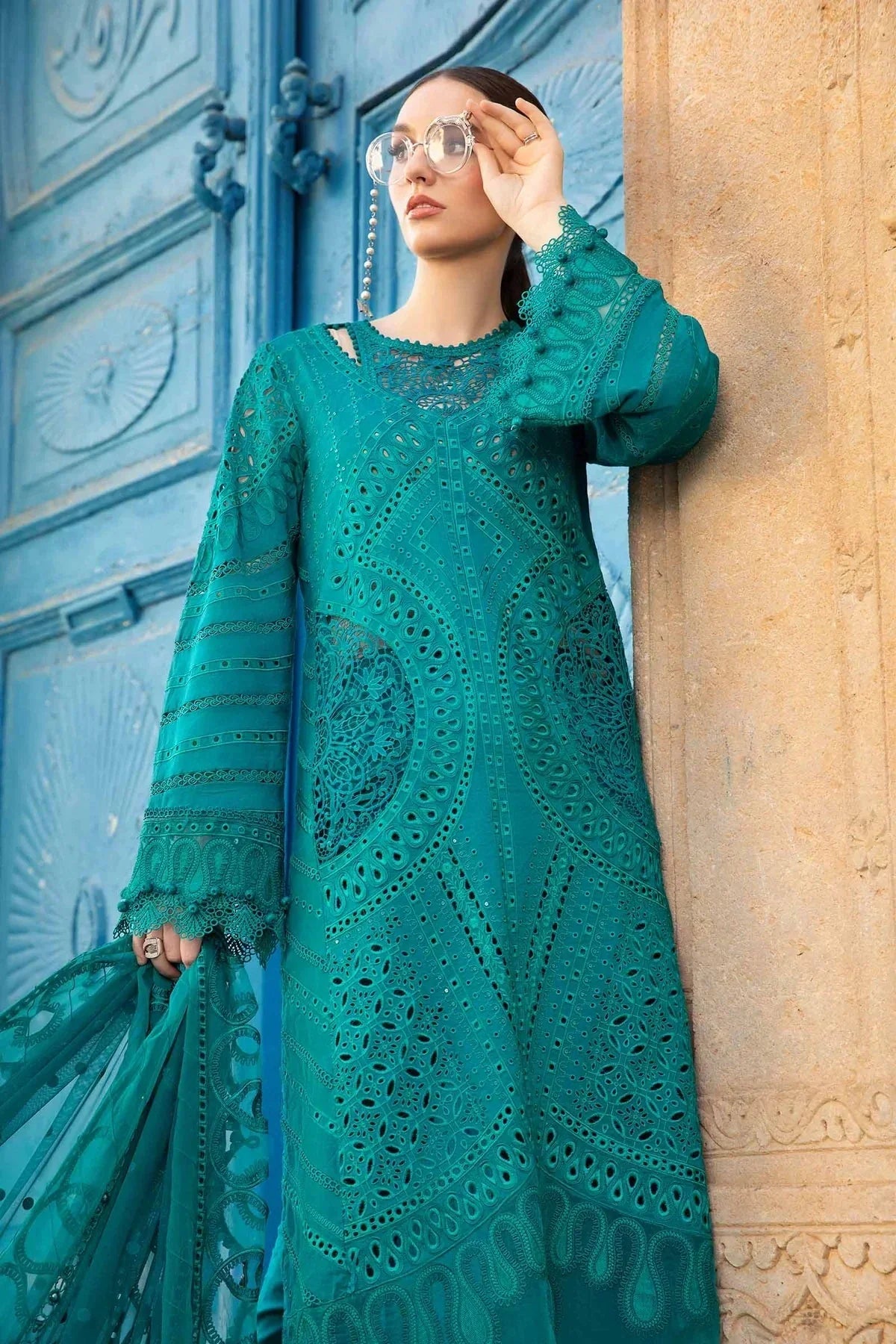D - 2402 - A - NEW NAMAL PRET