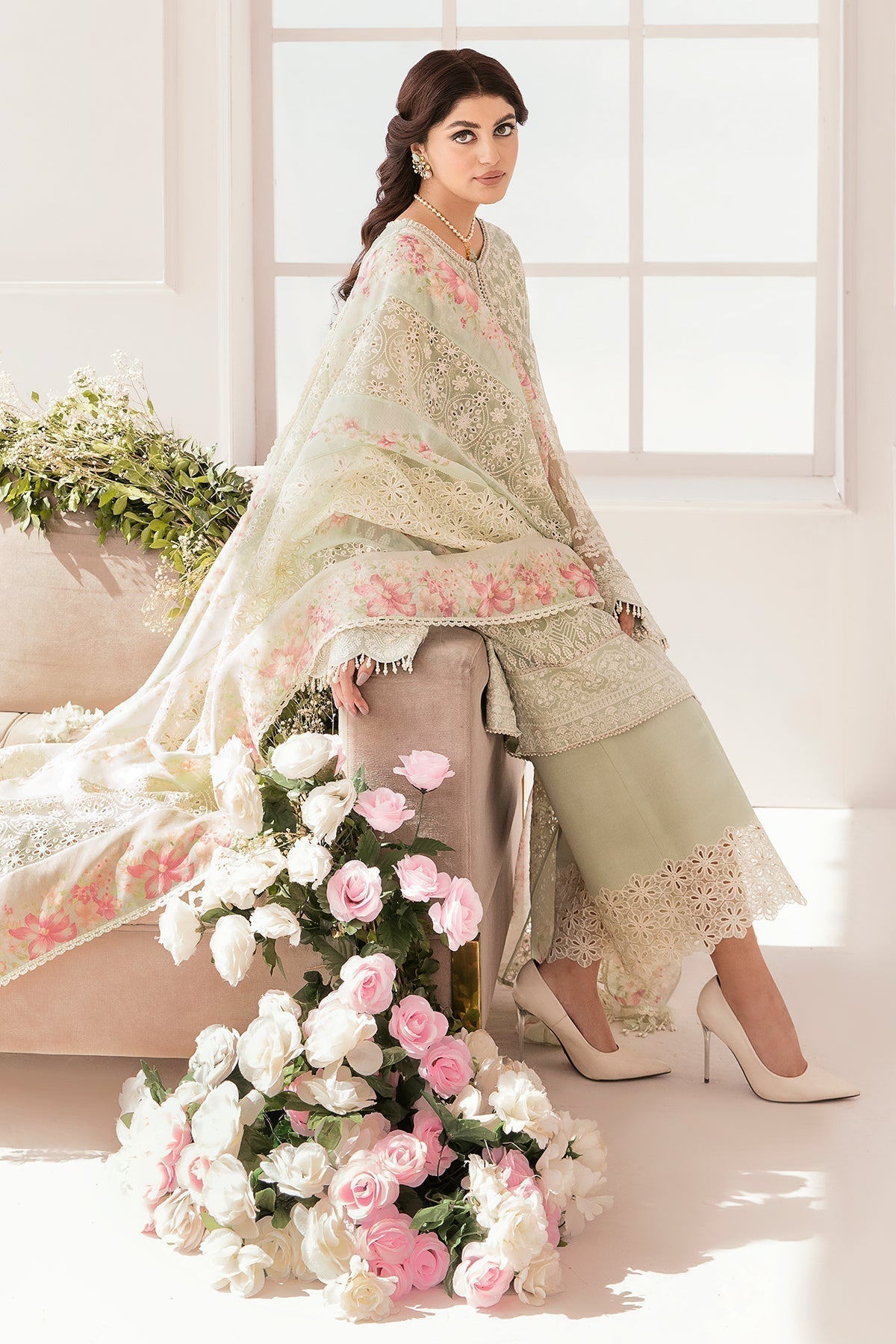 EMBROIDERED CHIFFON CH11 - 01 - NEW NAMAL PRET