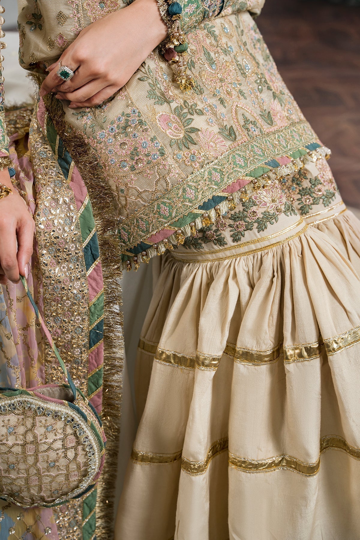 EMBROIDERED MASURI CH12 - 04 - NEW NAMAL PRET