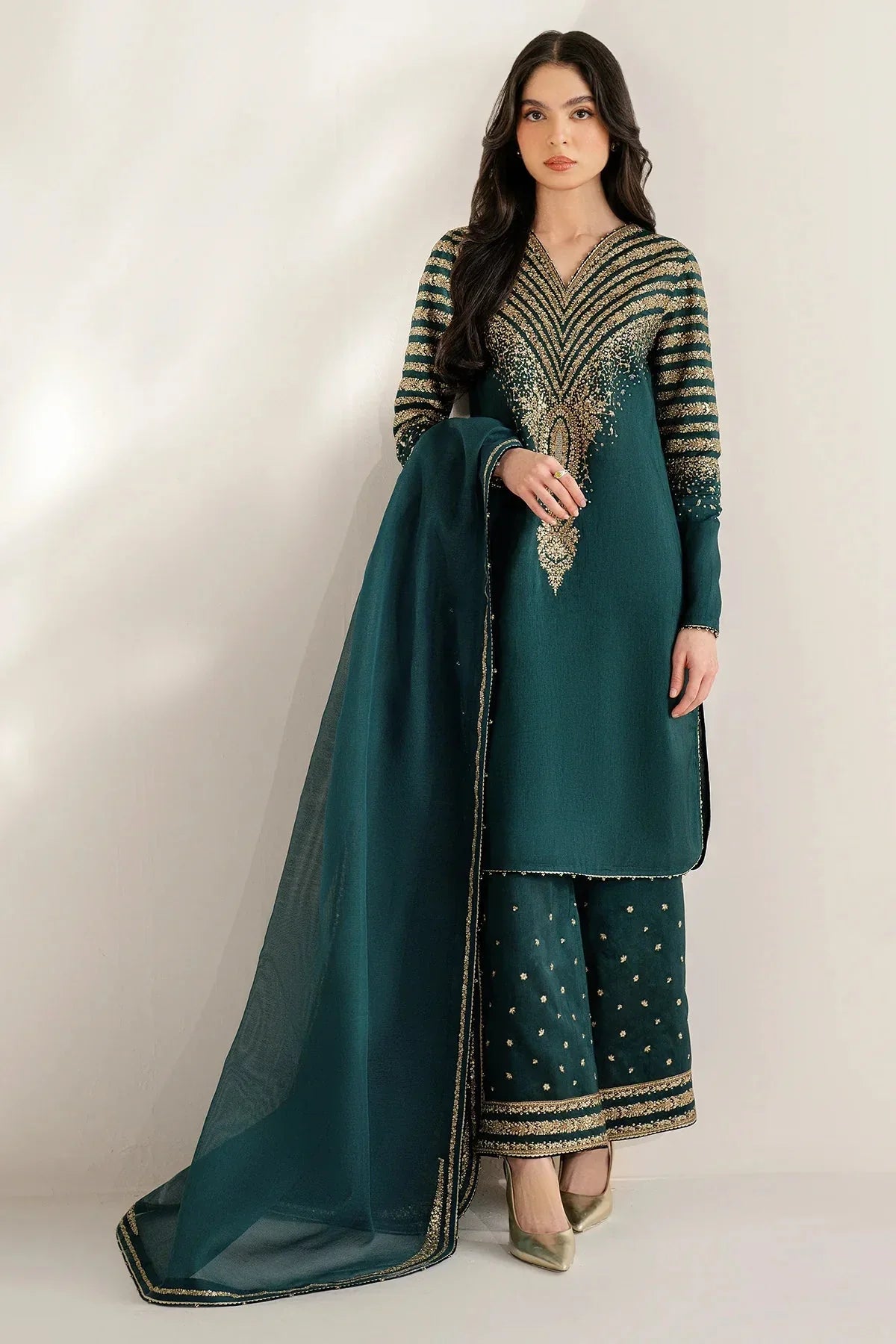 Embroidered Raw Silk UR - 7056 - NEW NAMAL PRET
