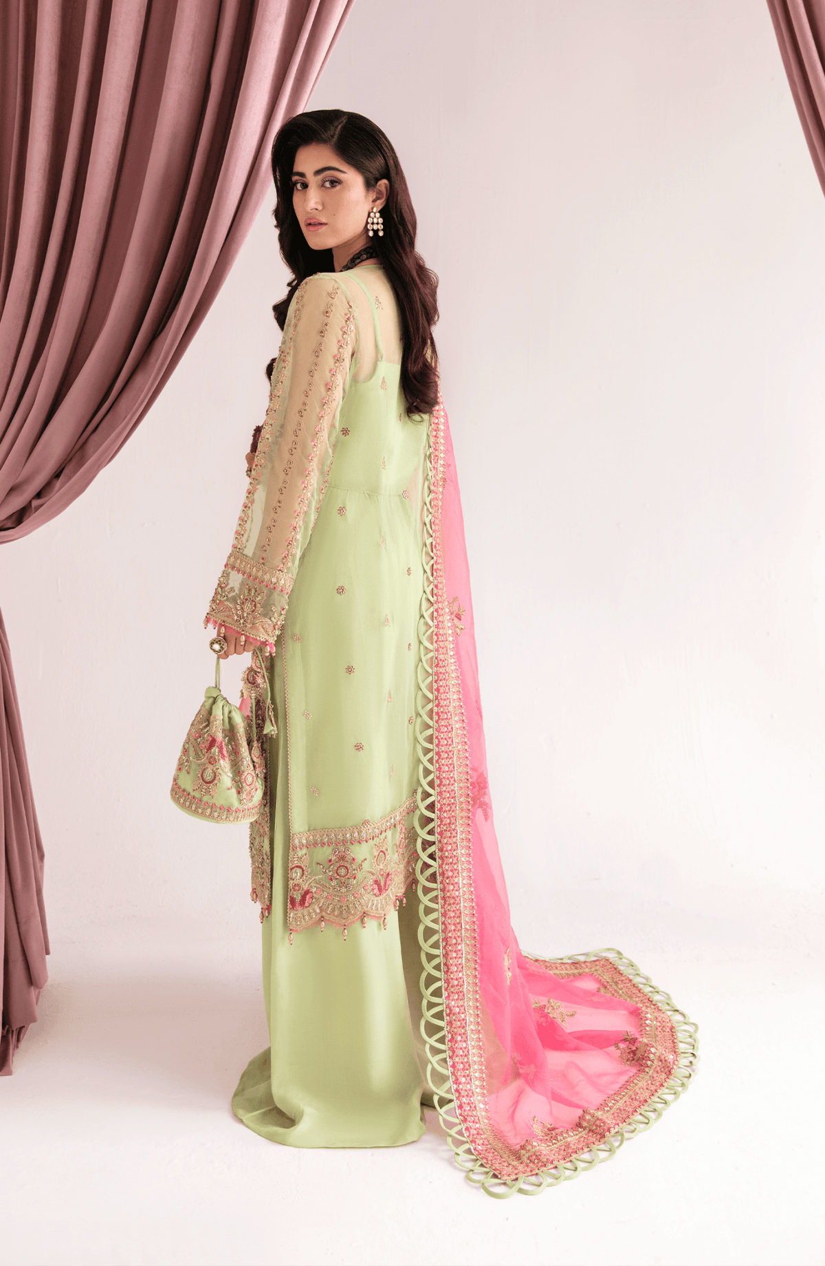ESRA - NEW NAMAL PRET
