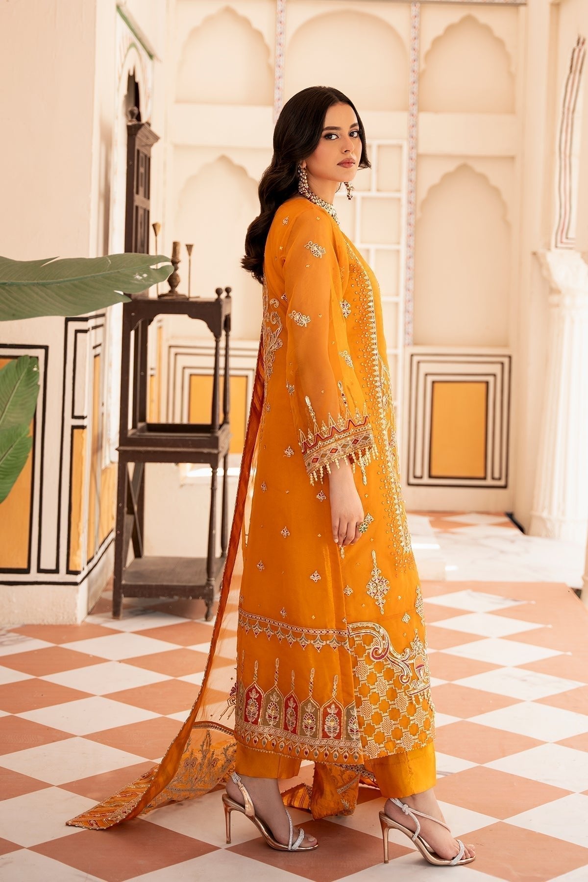 NAZNEEN - NEW NAMAL PRET