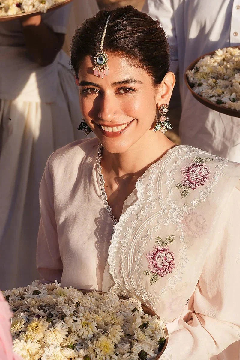PALE PINK - 3 PC EMBROIDERED LAWN SUIT - NEW NAMAL PRET