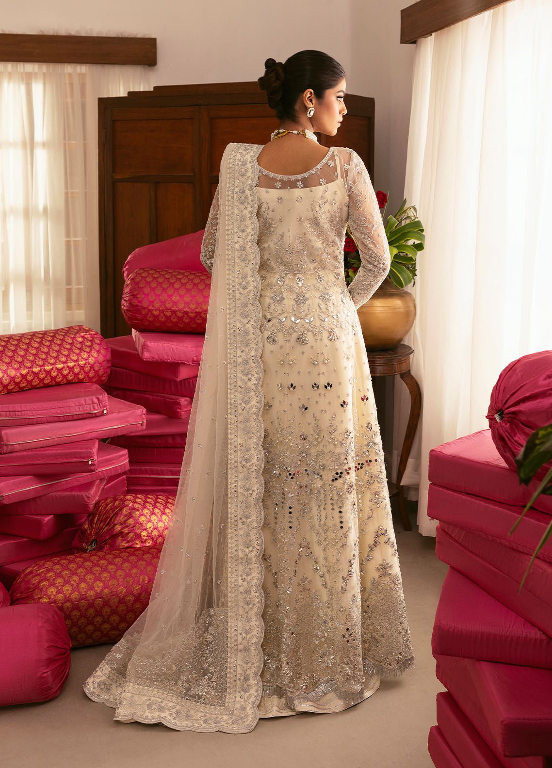 Sitara - NEW NAMAL PRET