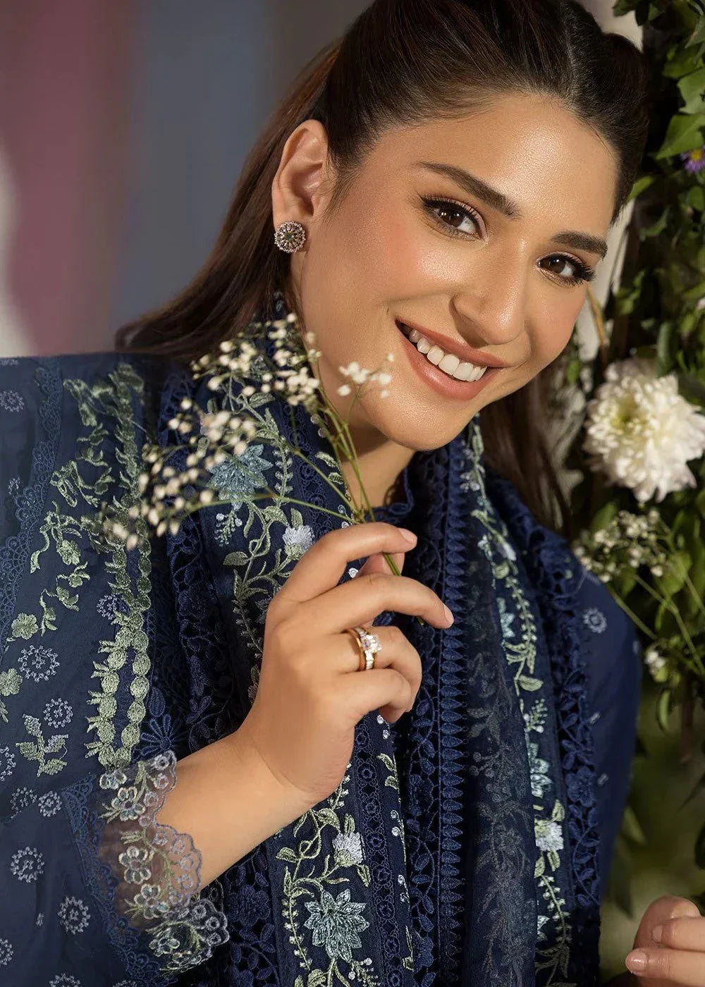 SN - SL25 - 8A - Sobia Nazir - NEW NAMAL PRET