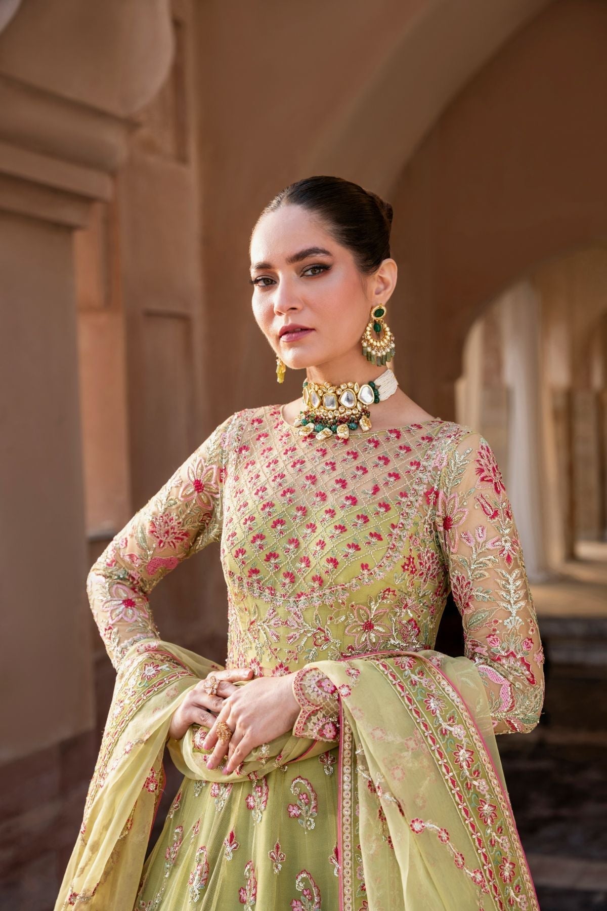 Vivienne - Namal Pret