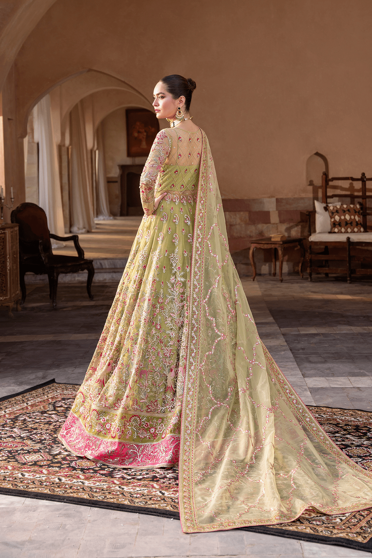 Vivienne - Namal Pret