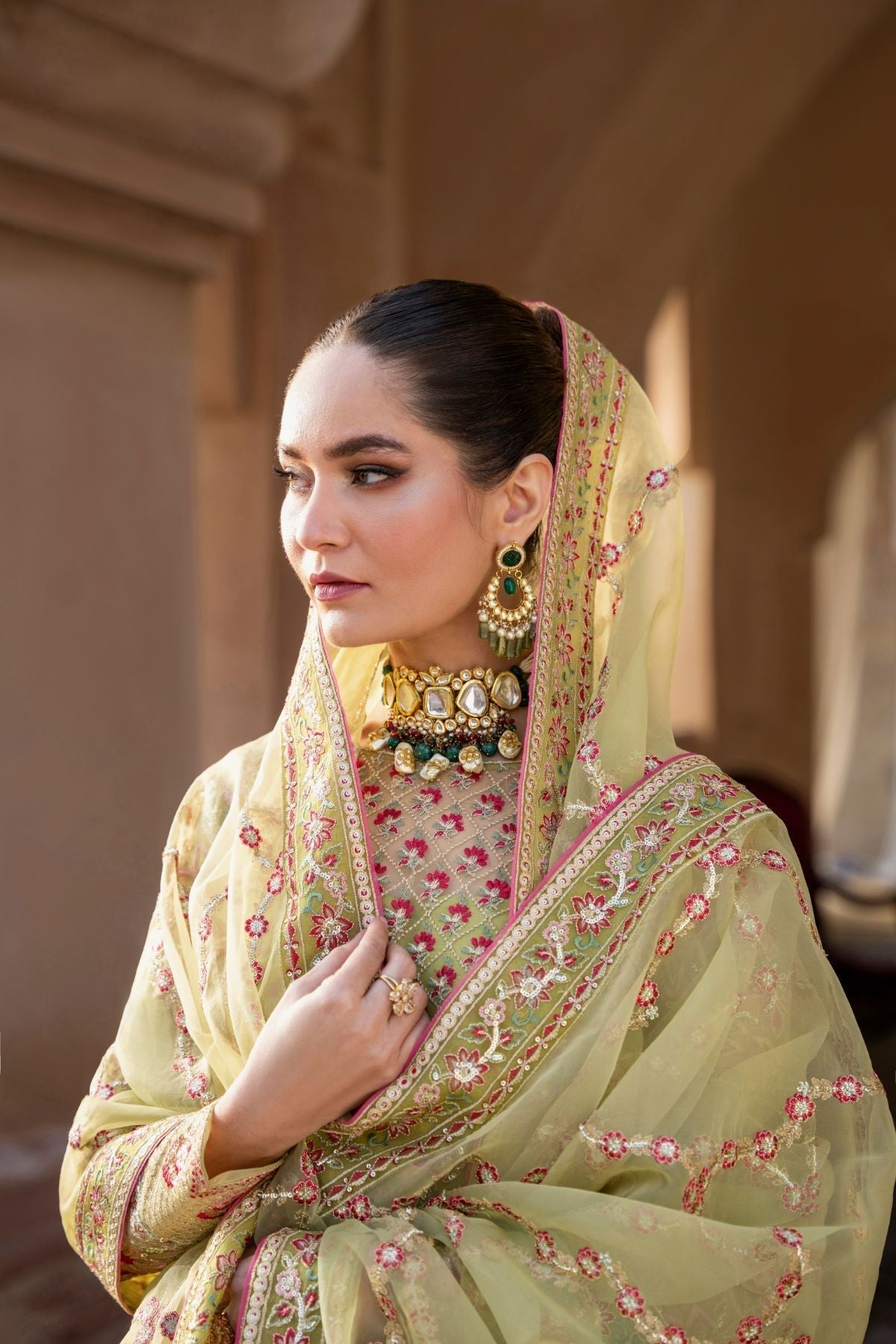 Vivienne - Namal Pret